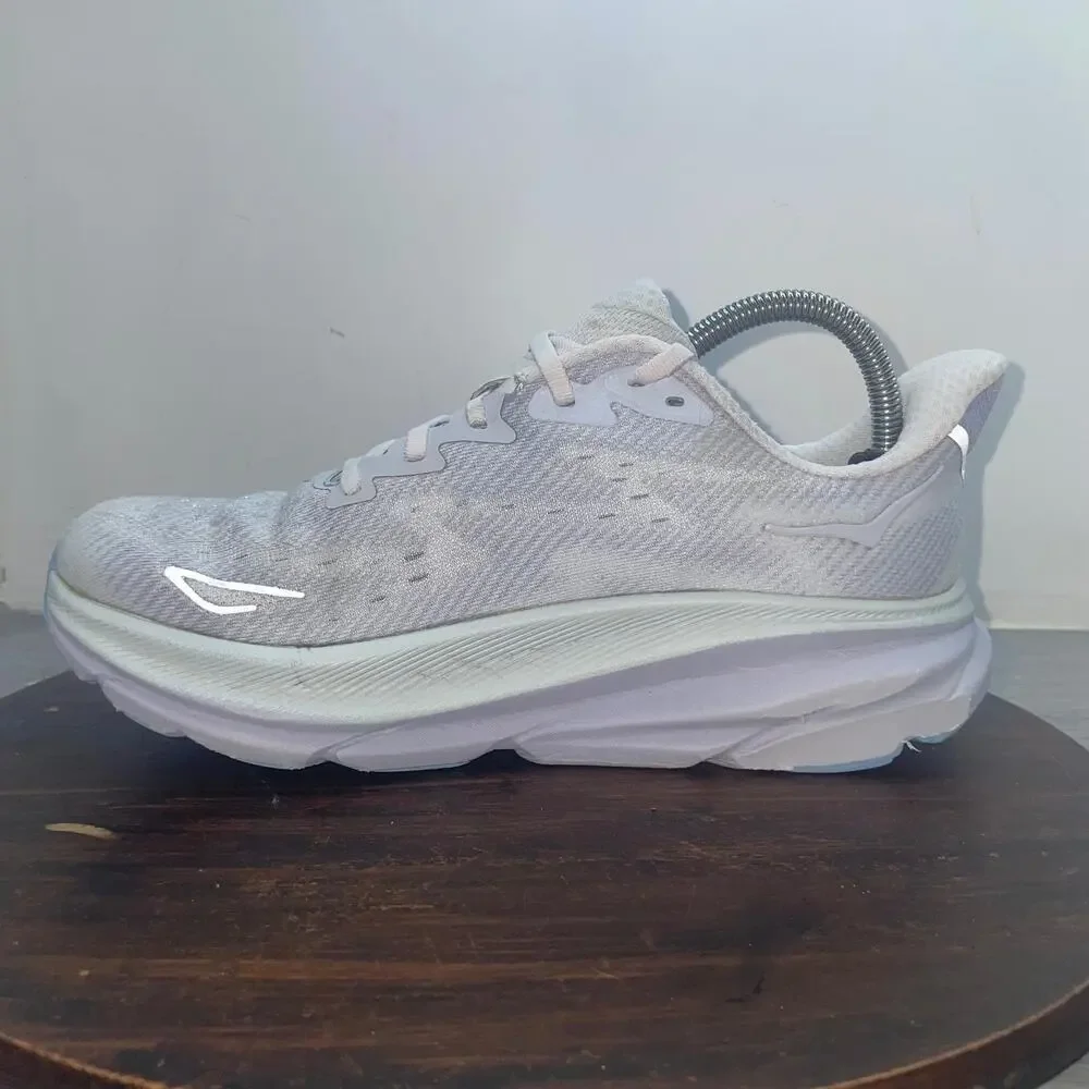 Hoka One One hoka one